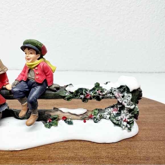 Vtg Retired Dept 56 Holly Split Rail Fence with Children Village Accessories - Picture 3 of 16